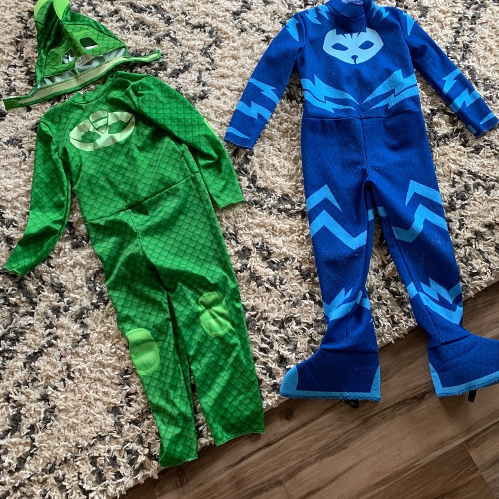 3t-4t costume bundle